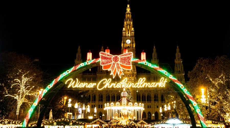 E4253-MERCADILLOS DE NAVIDAD EN LAS CAPITALES IMPERIALES