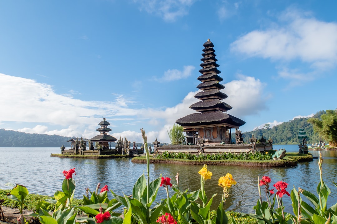 Encantos de Kuala Lumpur y Bali fascinante